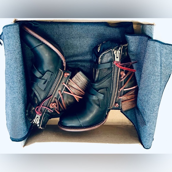 Freebird Crue Black Multi Leather Ankle Boot Rustic Western Size 8 New In Box - Picture 8 of 13
